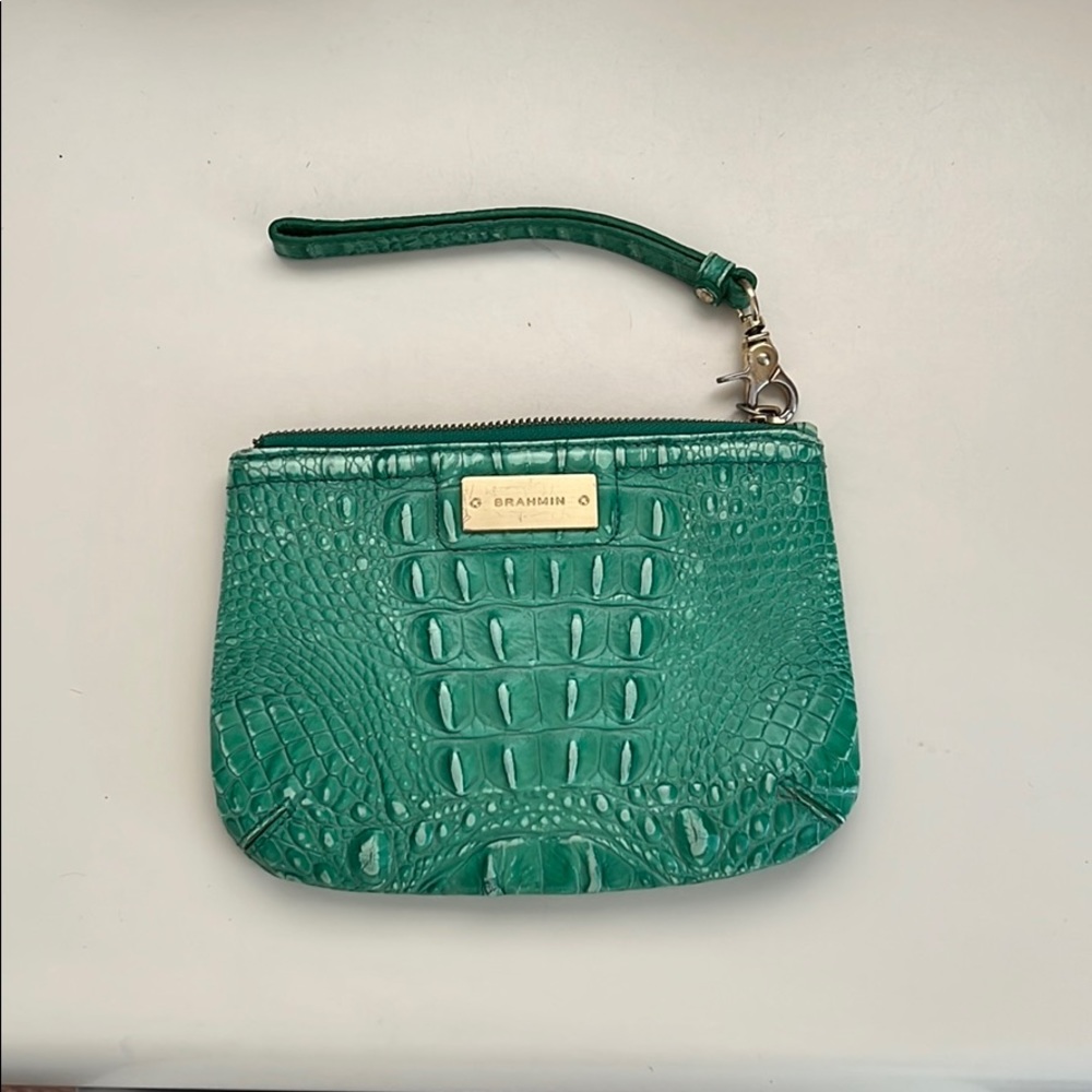 Brahmin wristlet